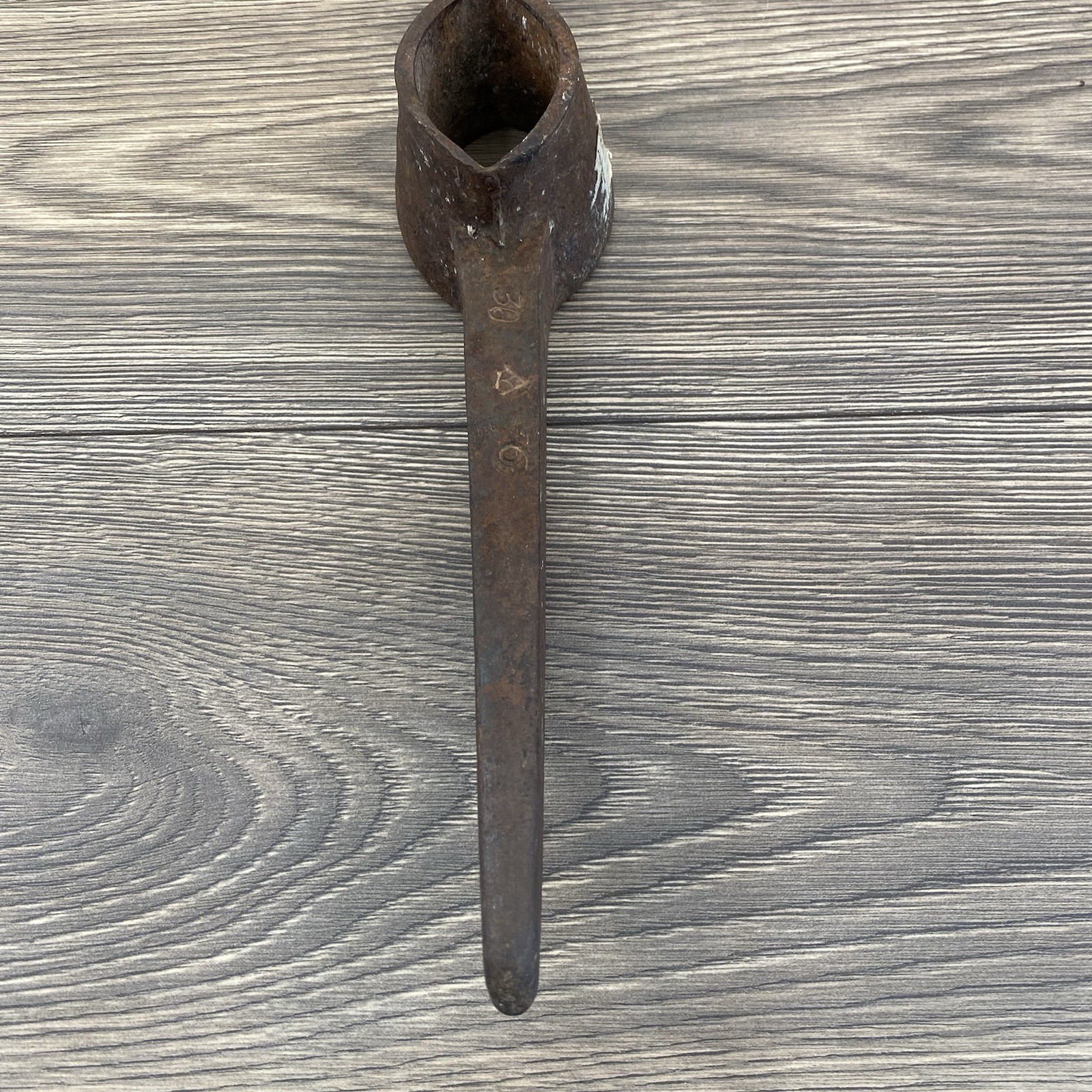Vintage Unbranded Pick Axe Head 21″ Length 5 lb