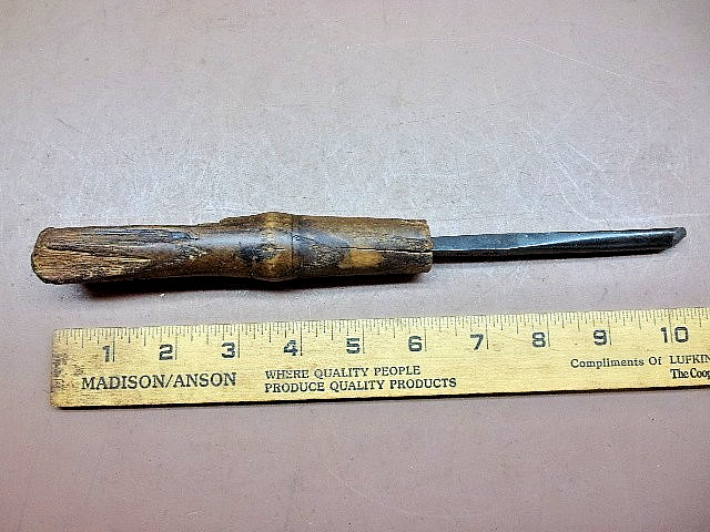 Vintage W. BUTCHER Cast Steel 5/16″ Tang Style Shallow Gouge Wood Chisel 10 1/2″