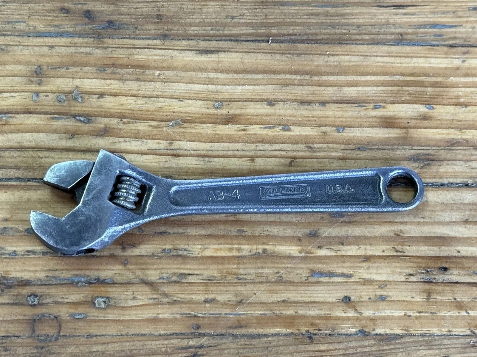 JH Williams Rare Square Logo Superjustable 4″ AB-4 Great Shape!