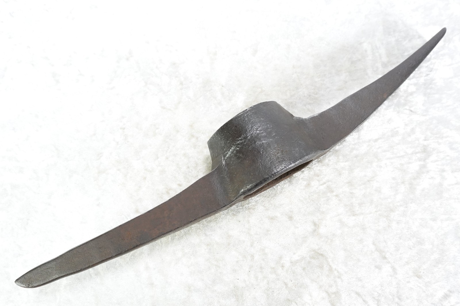 Vintage 18″ WARREN Dirt Pick Axe No. 5 Head Only 4.26 Lbs