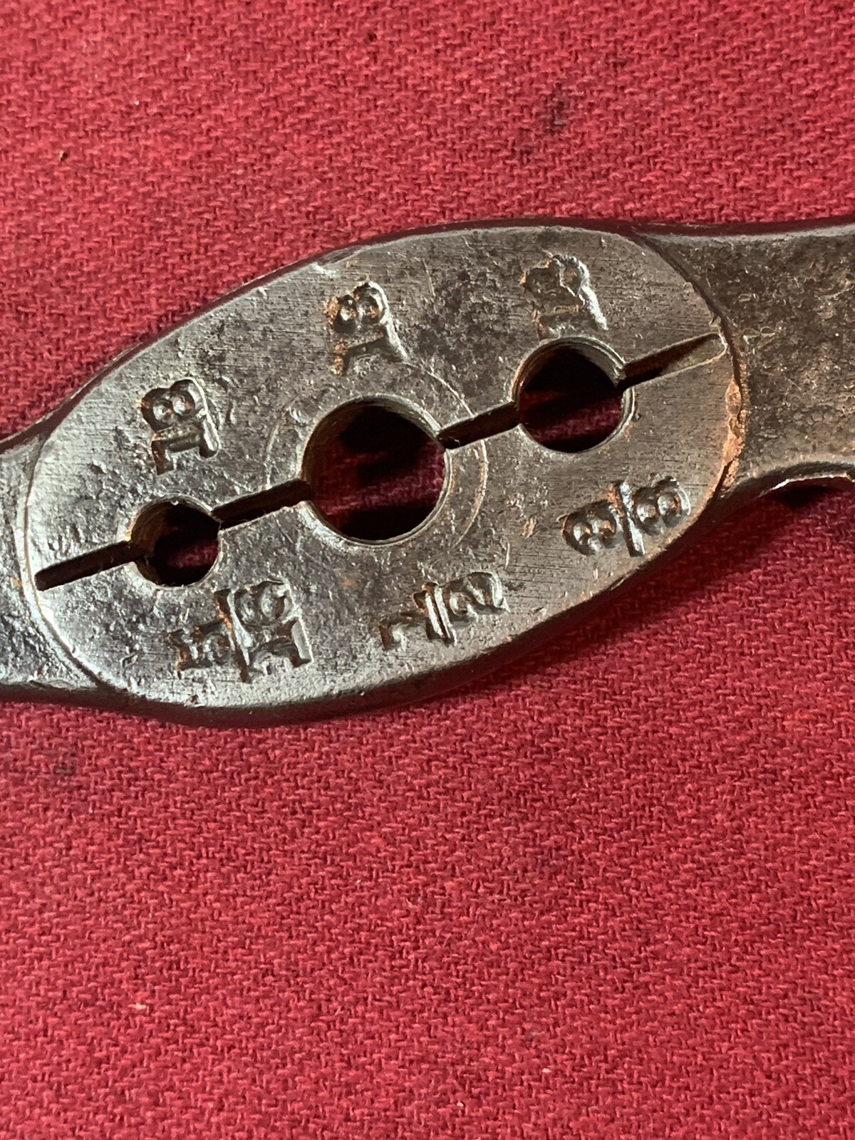 Vintage | Saxon | K & B Co. New Haven CT. | Double Alligator | Thread Wrench