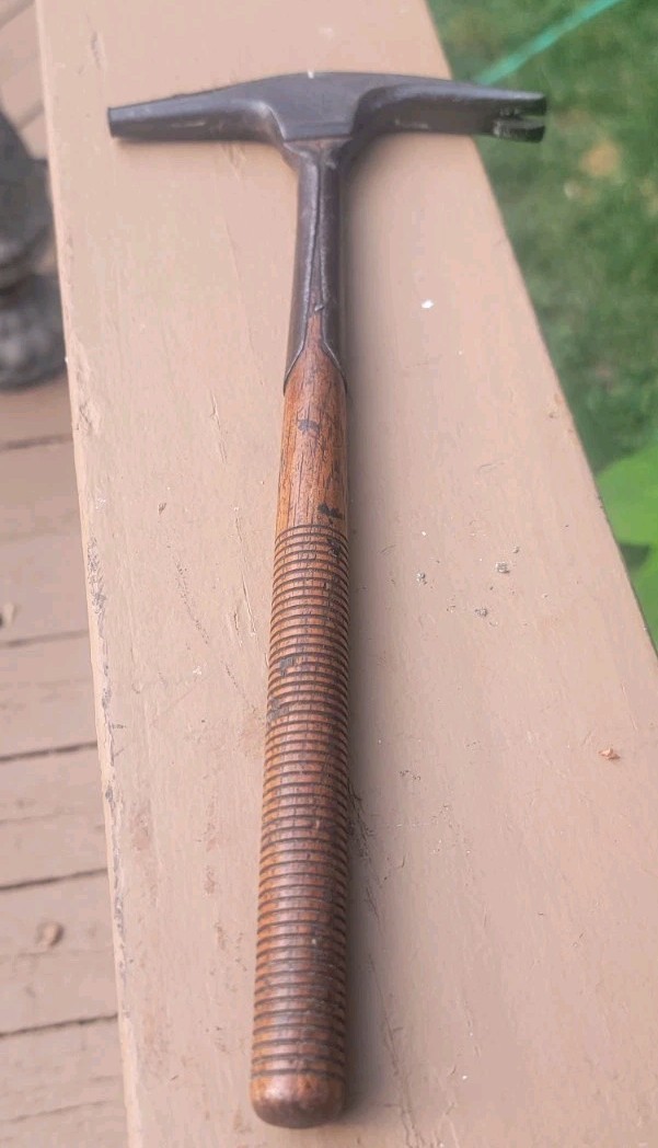 Vintage Ornate Tack Cobbler’s Hammer #18 Wood Handle 11.75”