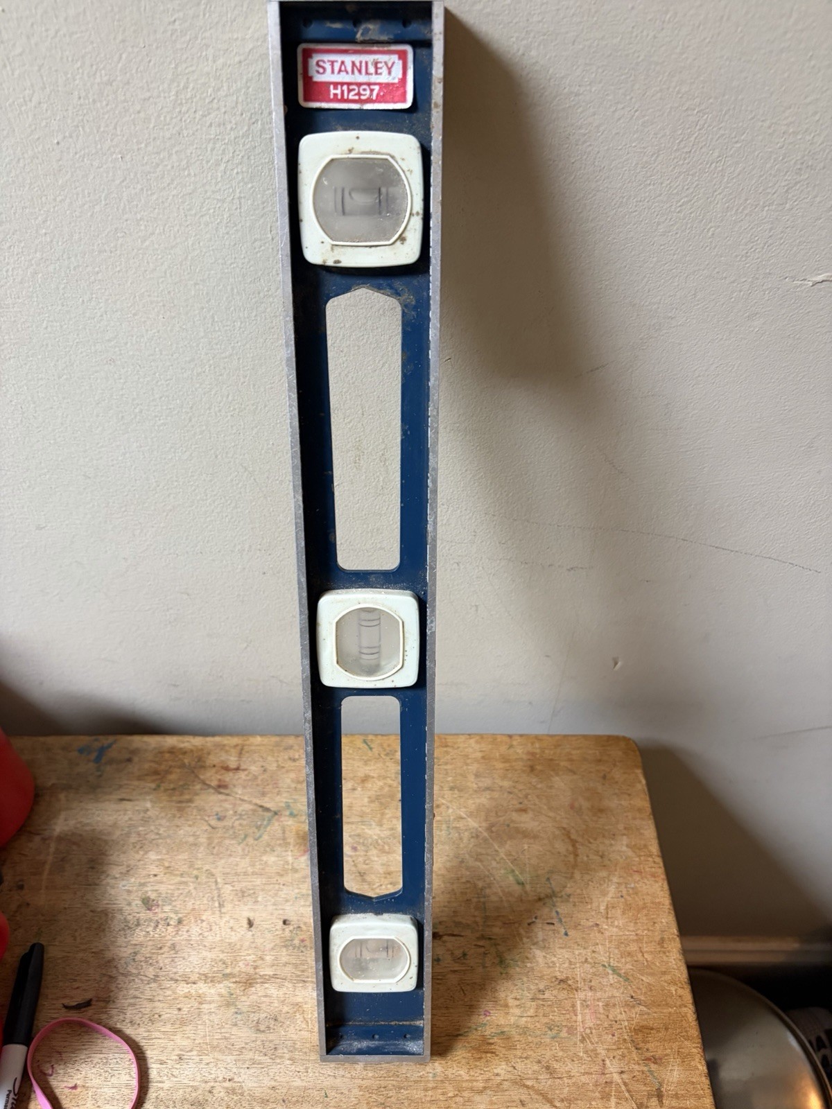 Vintage STANLEY no. H1297 Handyman Bubble Level Tool Aluminum Metal Blue 42-718