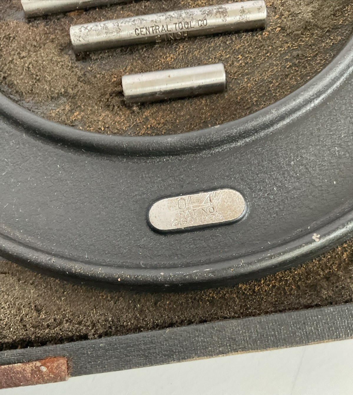 THE CENTRAL TOOL CO. Micrometer 0″ to 4″ , .001”, Ratchet Stop