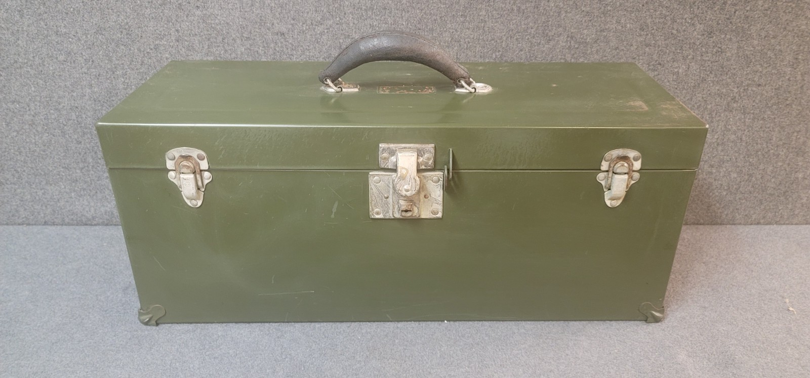 Metal Tool Box Vintage Union Steel Chest Corp Padlock Loops Green Lockbox 22×8″