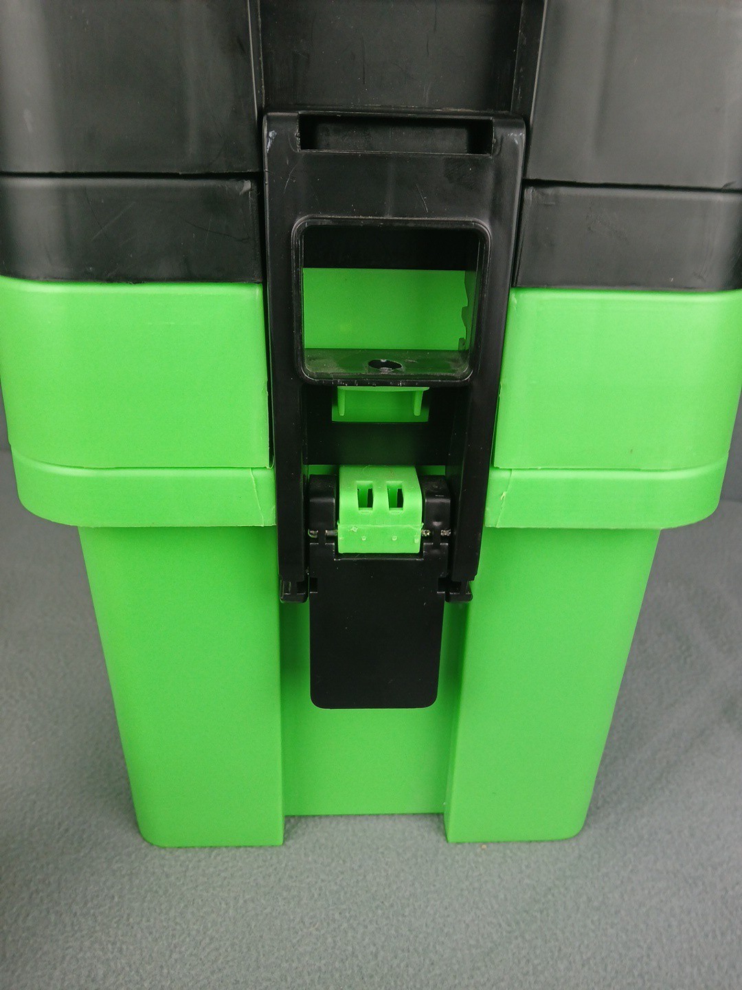 Rare New Snap-On Tool 2 Tray Drawer Poly Toolbox KRW200G Green Black With Strap