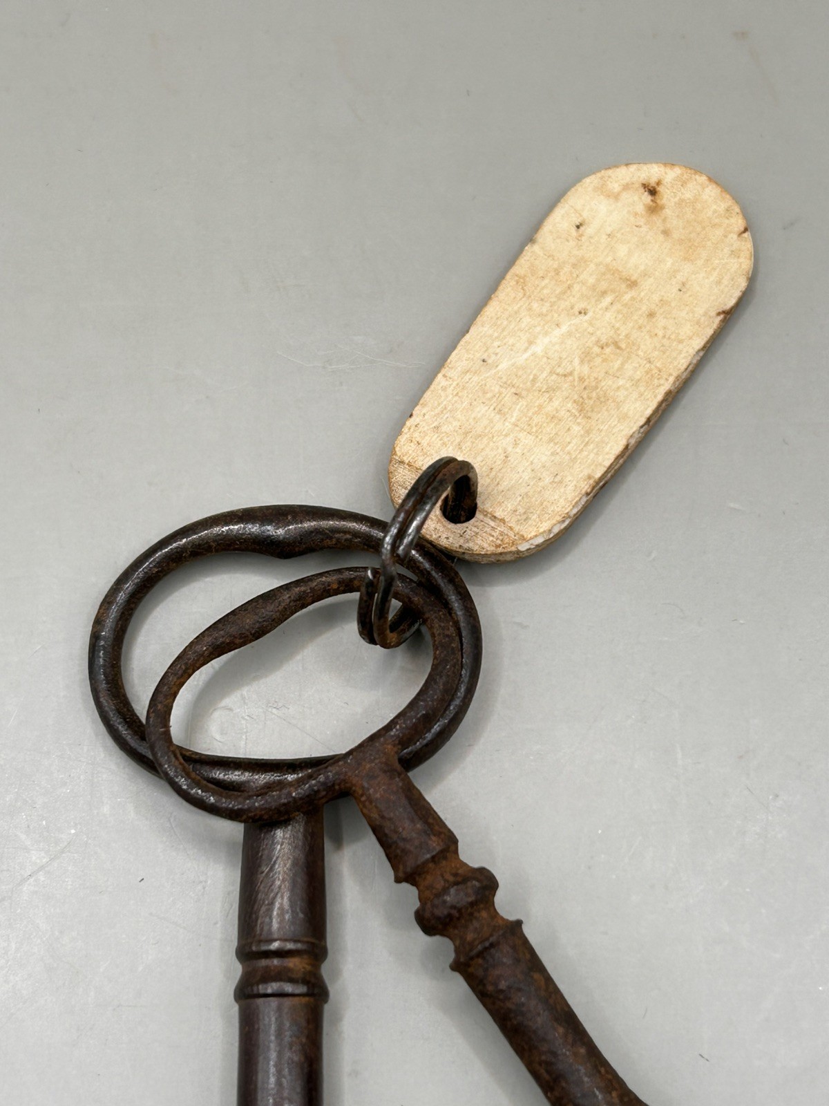 2 Antique Keys ring fob Steampunk Display Prop Rusty Decor largest 4.25” approx