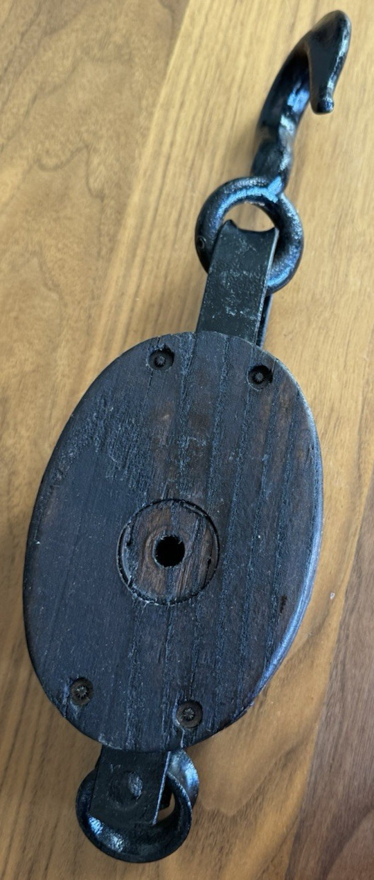 VTG Upson Walton UW 22 Wood Pulley Block Hook Rustic Farmhouse Industrial Decor