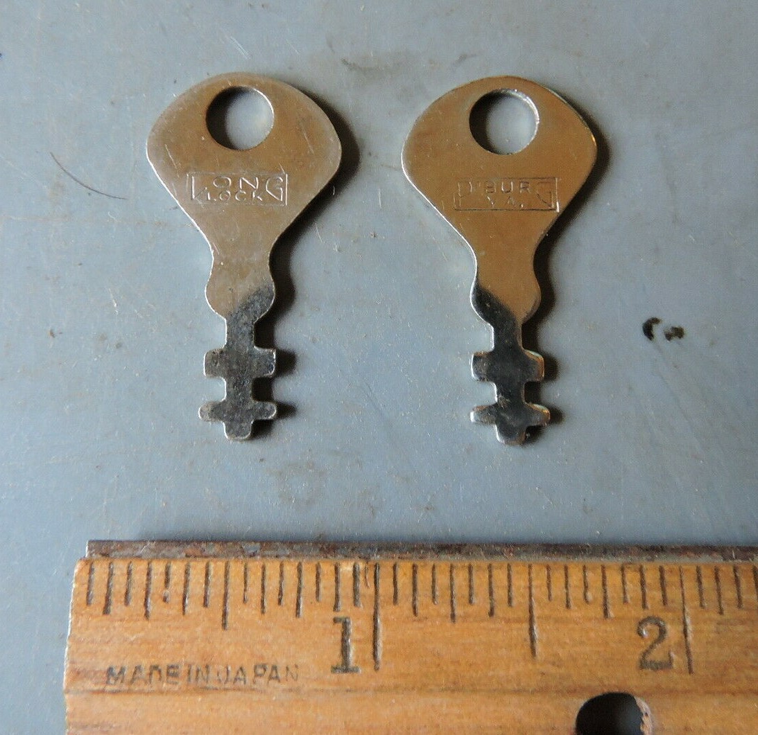 2 LONG LOCK LUGGAGE KEYS P-BURG VA. or PADLOCK KEYS LONG LOCK Co. Petersburg Va.