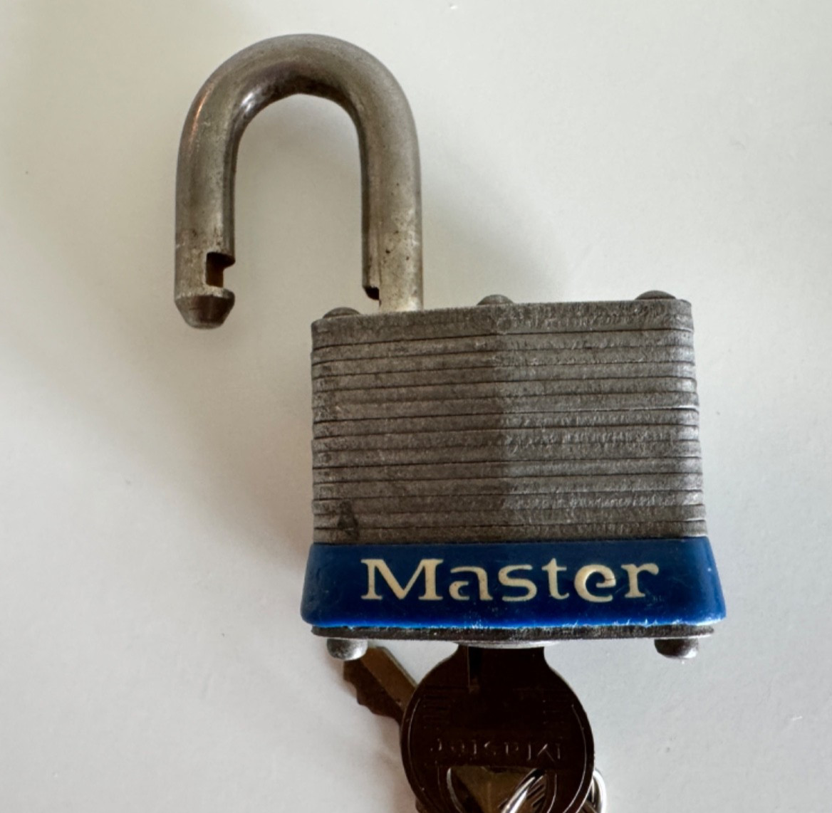 4 Master Lock No. 3 PadLocks Heavy Duty Each Pair Keyed Alike Free Shipping