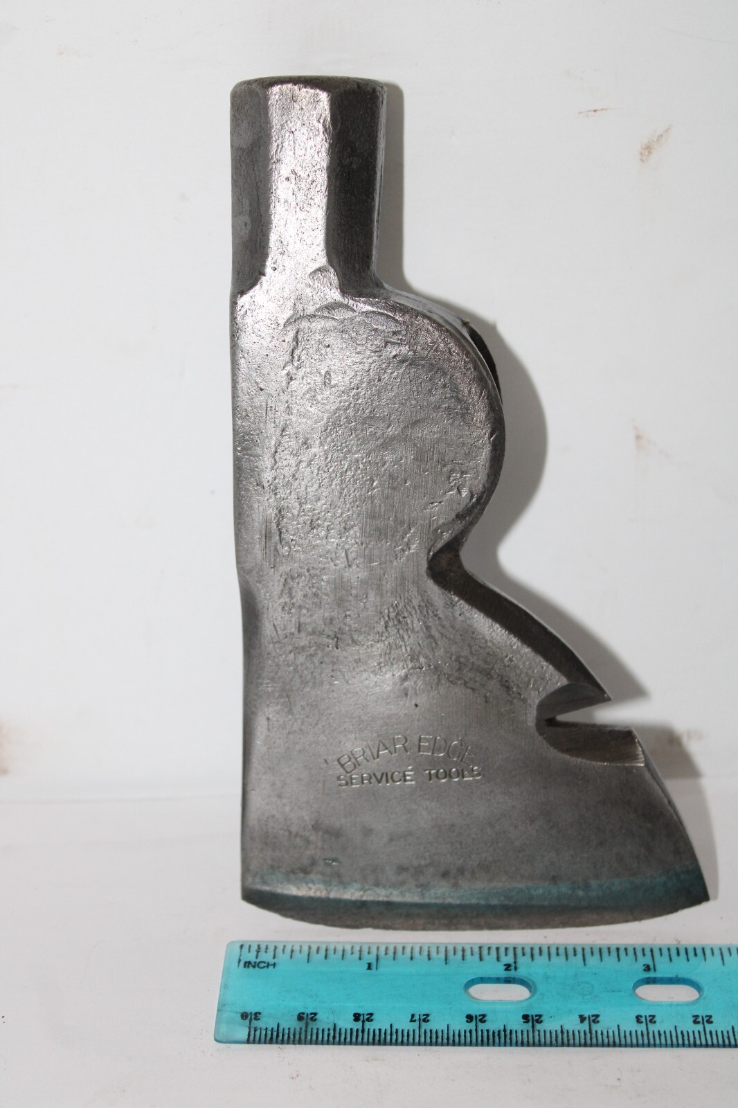 BRIAR EDGE SERVICE TOOLS CARPENTERS HATCHET – 1.6 lBS