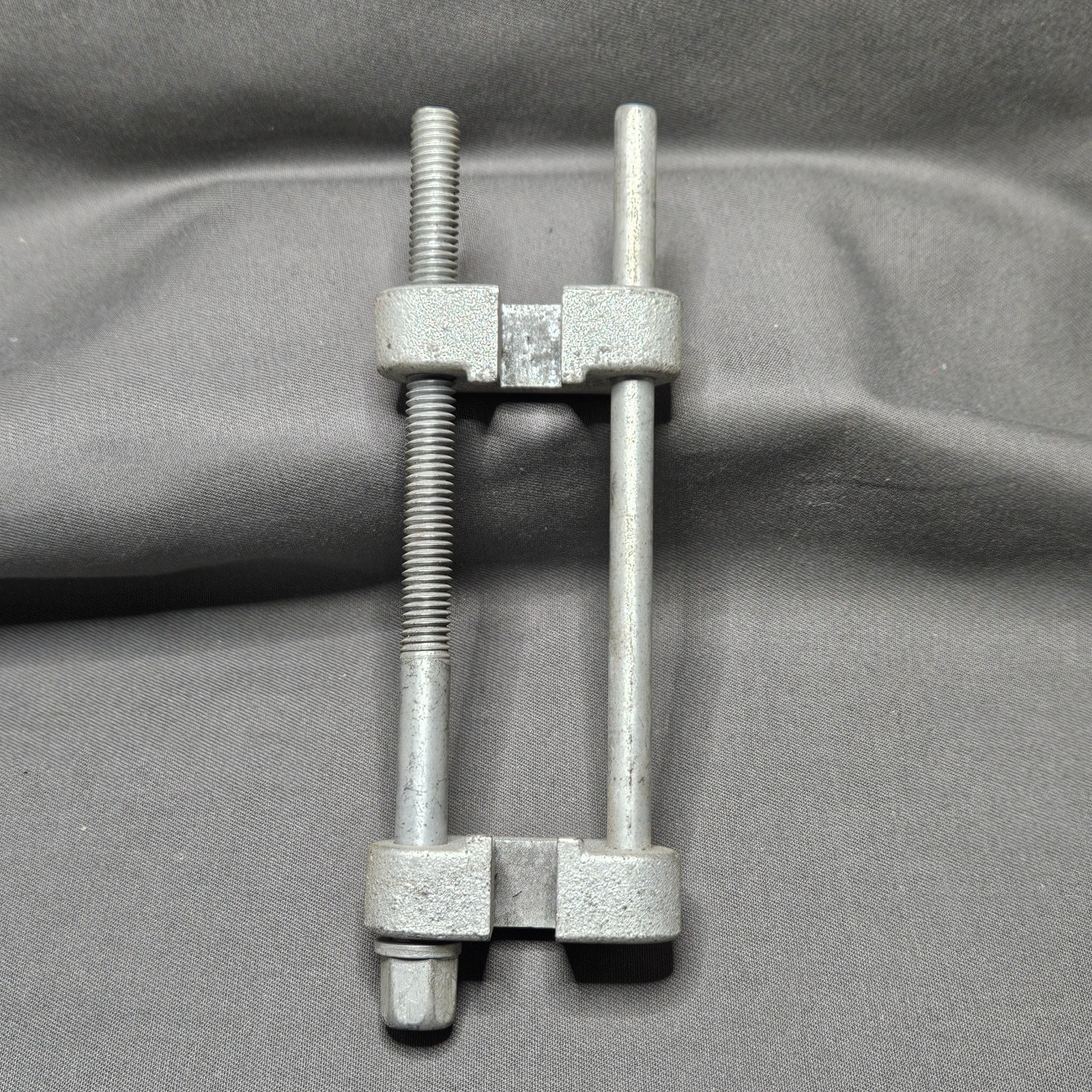 Vintage Flexible Steel Lacing Co B43750 Alligator V-Belt Tightener For B Belts