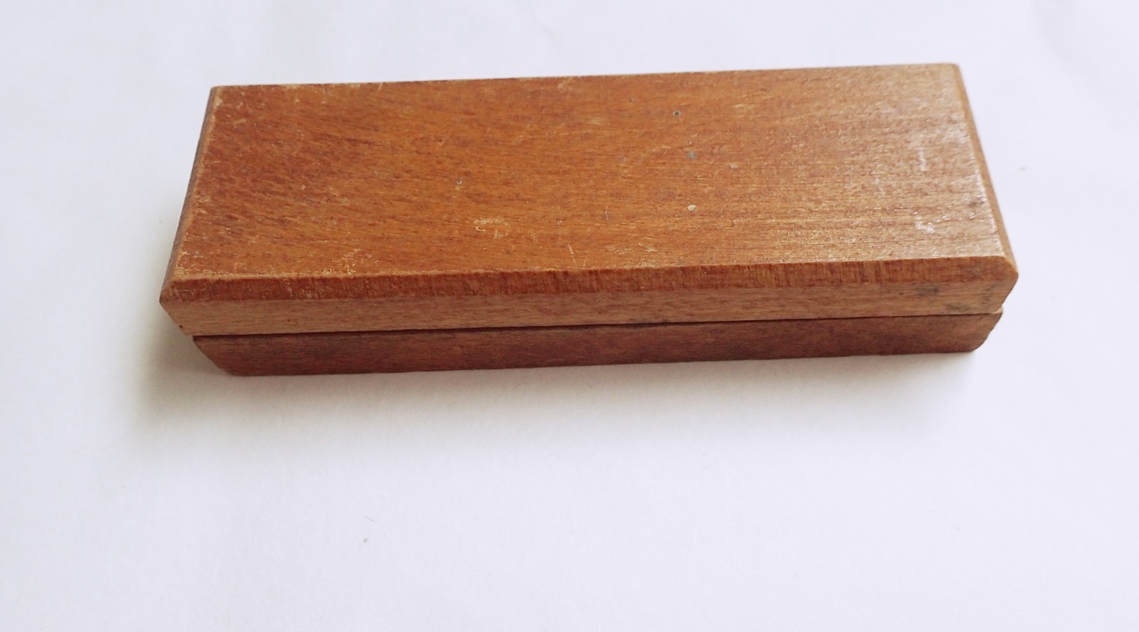 Vintage Genuine Arkansas hard Sharpening Stone Oil Stone in wood Case