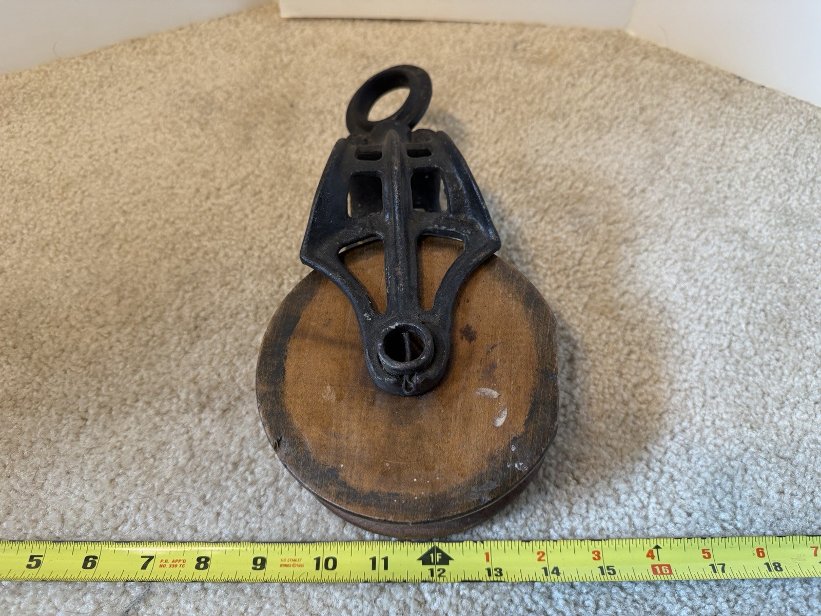 Vintage 5.5″ pulley. Block and tackle. Functional barn, garage tool. Steampunk.