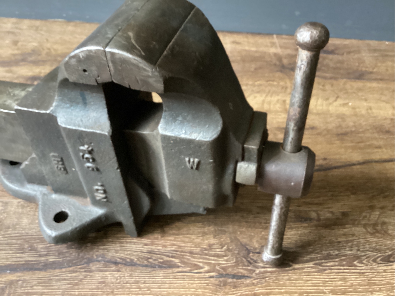 Vintage Chas. Parker Co. Meriden CT USA Bench Vise No. 954 Free Ship