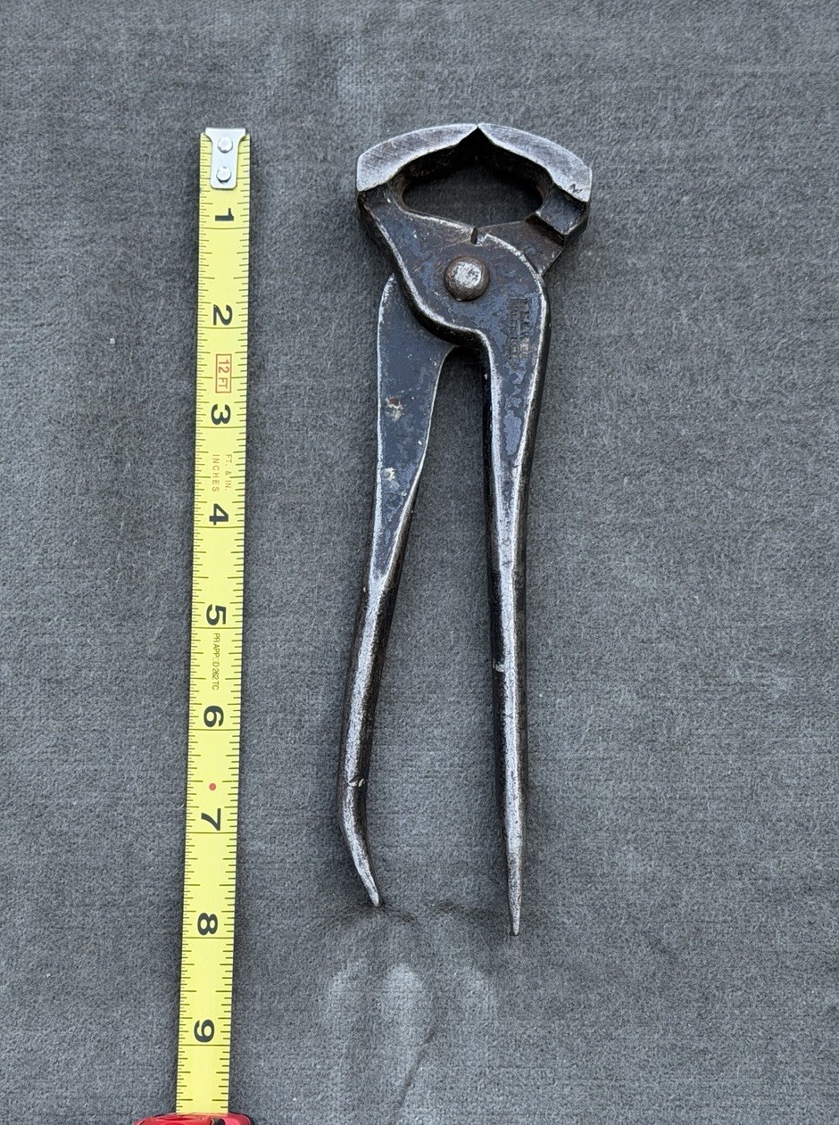 ATQ Peck Stow & Wilcox Co. Carpenter’s Pincers W/ Wire Cutting Slot, steel finsh