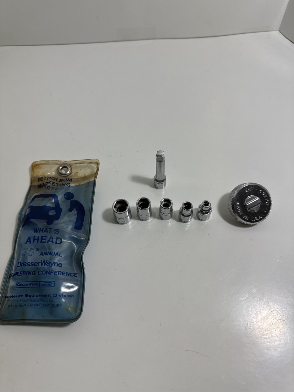Vintage SK Tools 1/4 Drive Thumb Wheel Ratchet And Sockets