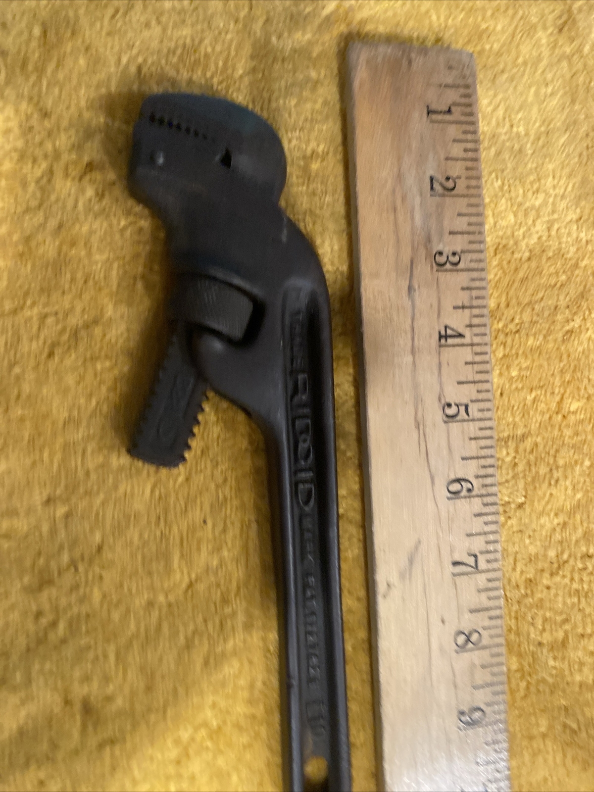 Ridgid Pipe Wrench Model E10 Heavy Duty Angeled Offset 10″ Made in USA (T-33)