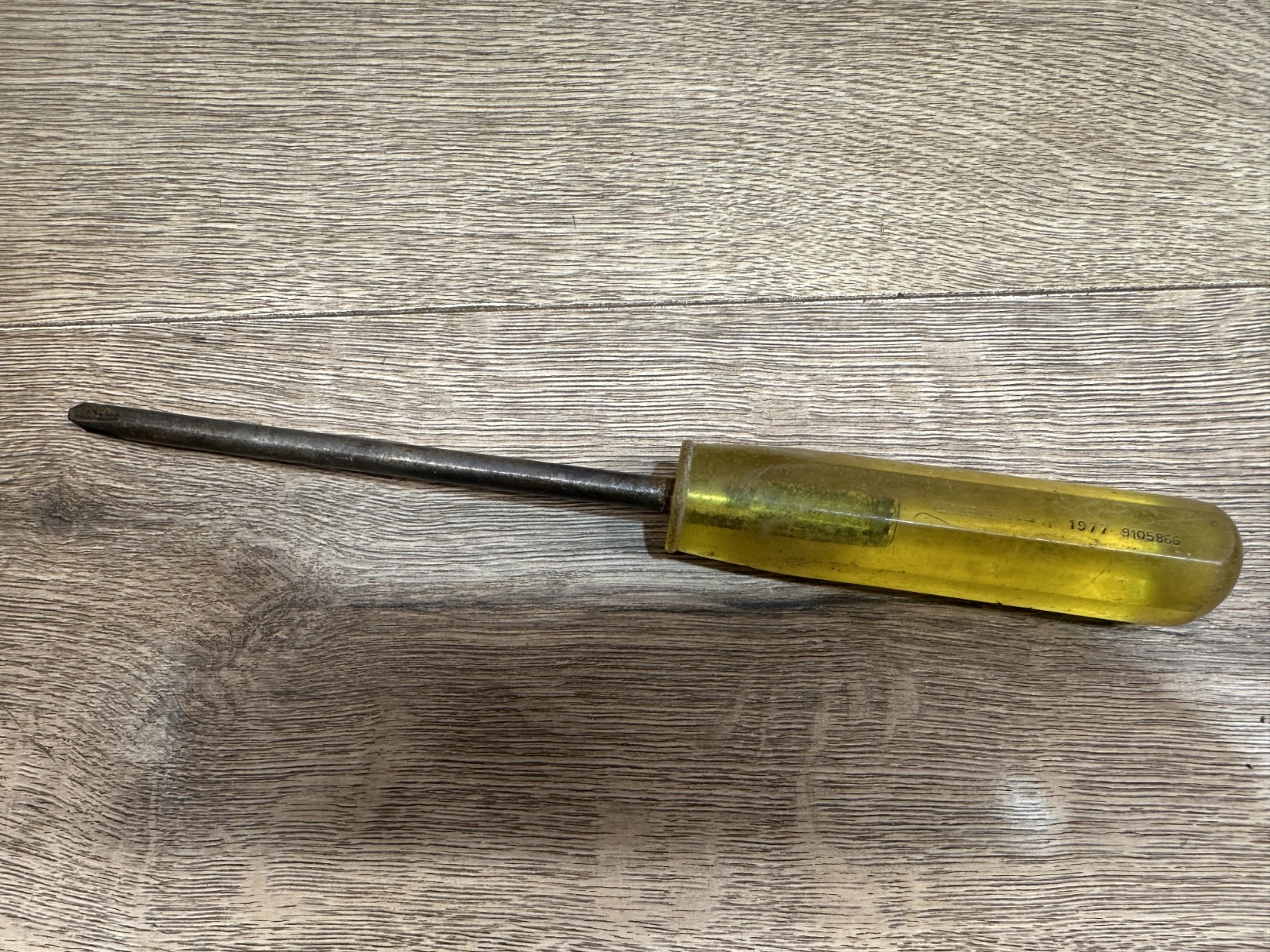 Vintage Footprint Tools Flathead Screwdriver Heavy Duty w/ Yellow Acetate Handle