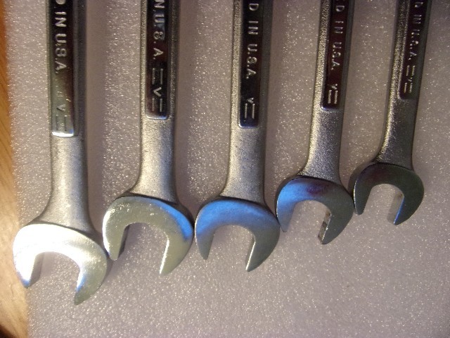 VINTAGE CRAFTSMAN WRENCHES WITH CASE =V= 1/2 9/16 5/8 11/16 3/4 MISSING THE 7/16