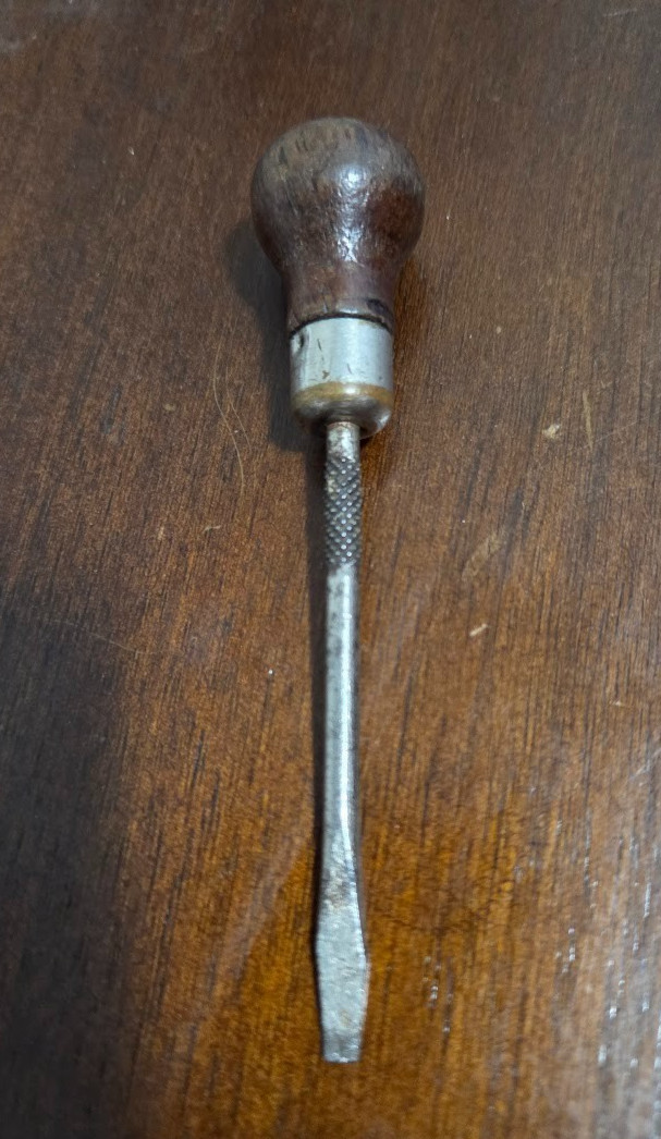 Vintage Mini Screwdriver Wood Handle 3-1/4″ OAL 1/8″ Tip, Unbranded Antique
