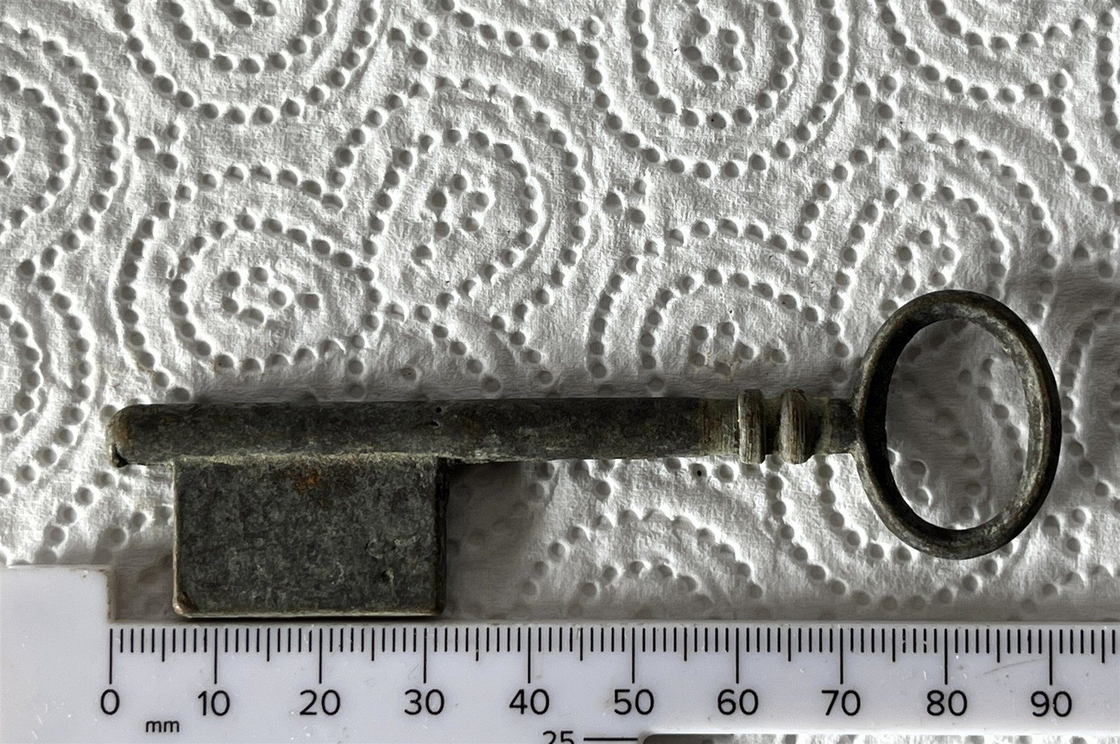 Unusual ~9cm Antique Metal French Skeleton / Ornament / Escape Room Key #g3-612