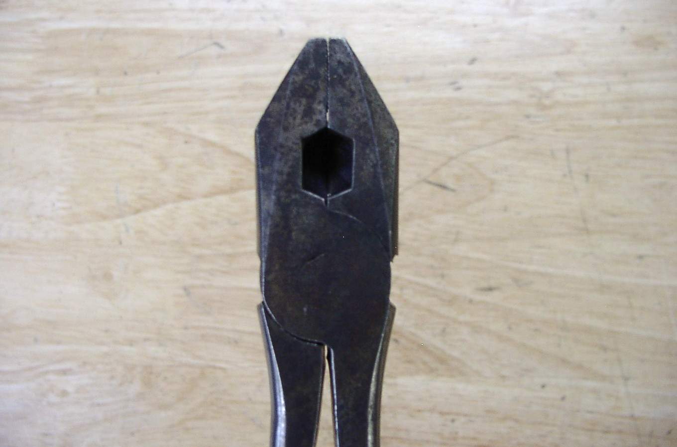 Vntg Quality Linesman Side Cutting Pliers,7-1/4″,7/16 Jaws,Fancy Hndls,Germany
