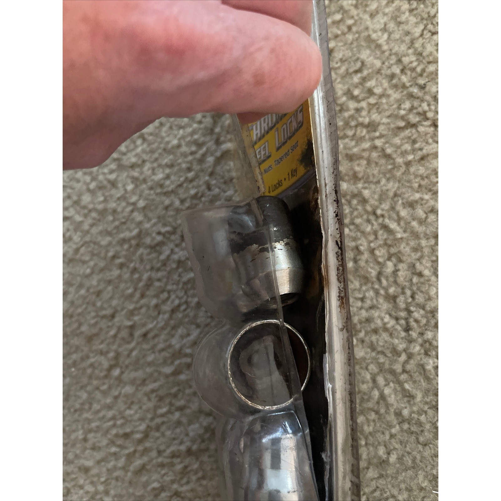 Dorman Chrome Wheel Locks 1/2-20 Acorn Tapered Seat 4 Locks 1 Key Silver Good