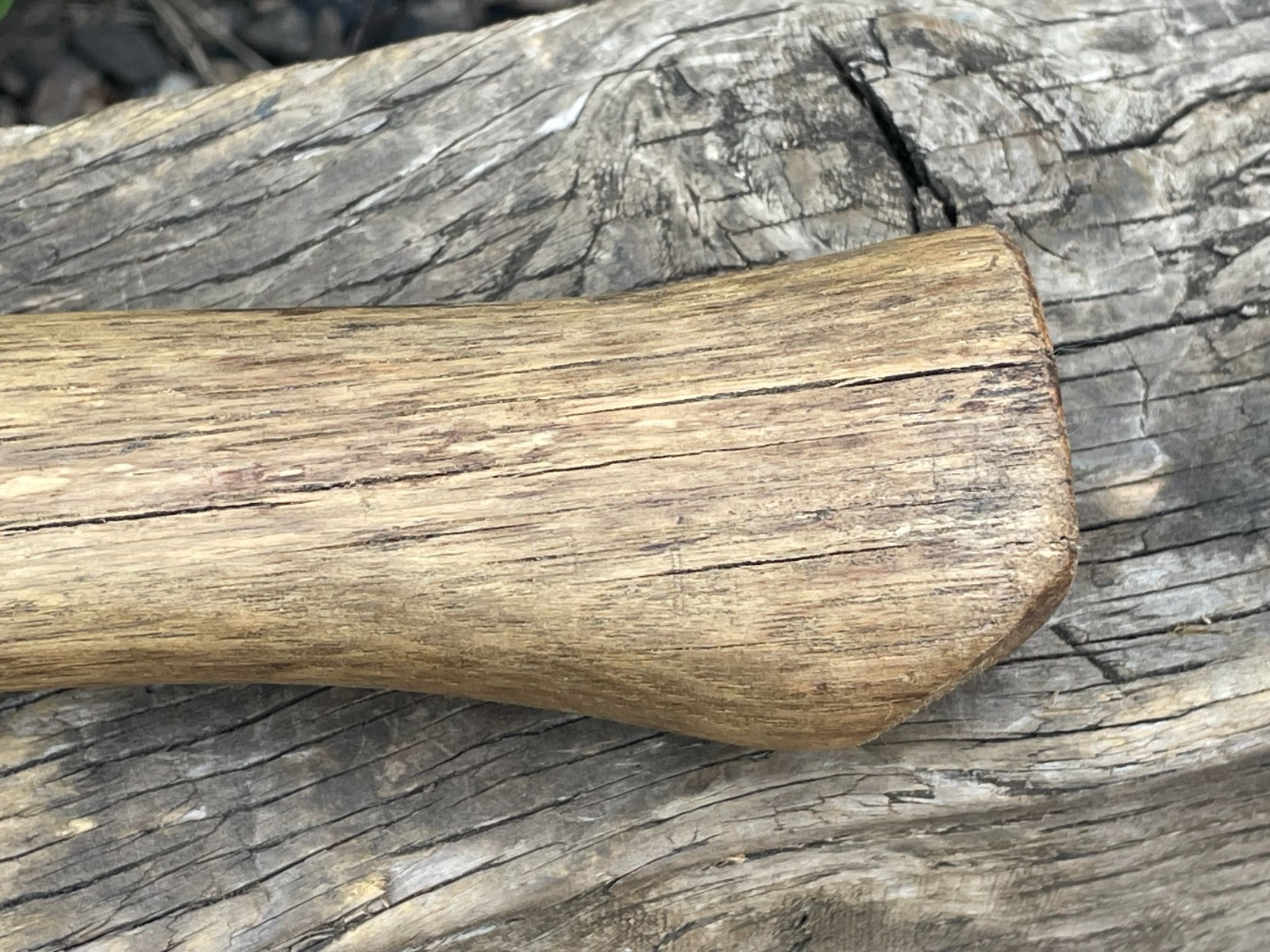 Vintage 1-1/2 lb Axe Hatchet Kindling Chopper Garden Camping Fishing Tool