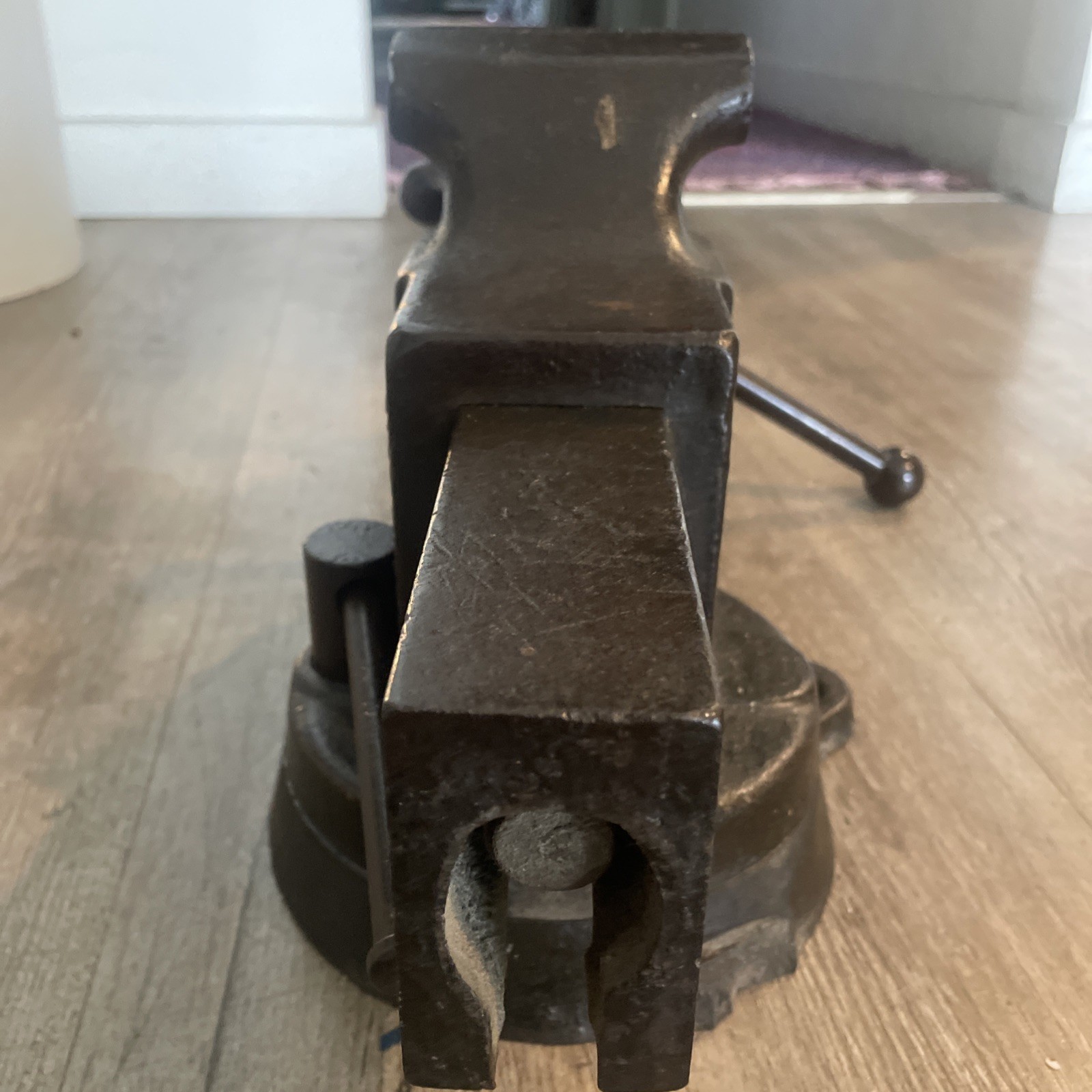 REED 204 Bench Vise Swivel Base Made in USA 16” x 8.75”x 11”