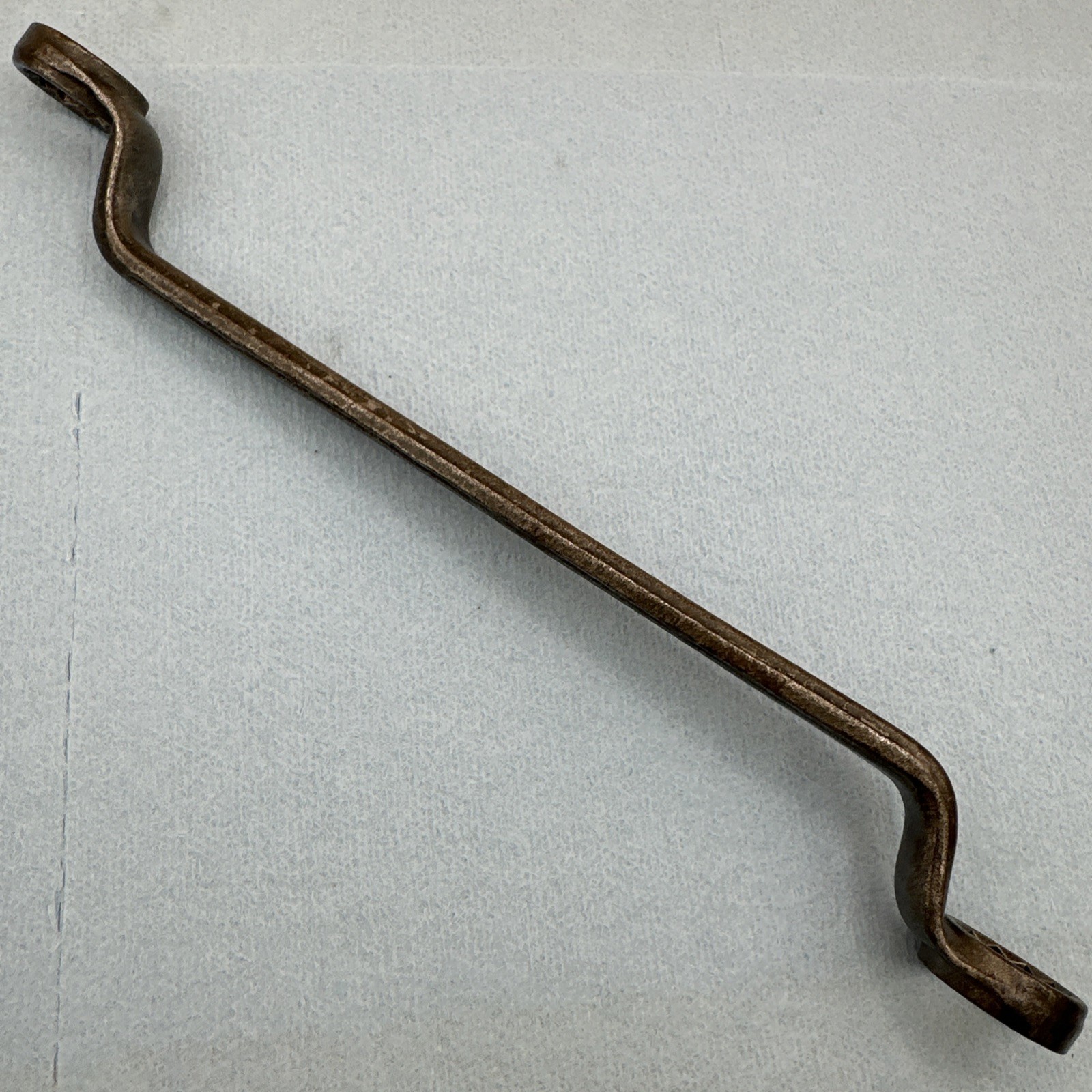 Forged Select Steel – 5/8″ X 11/16″ 12 Point Box Wrench Duro Indestro USA