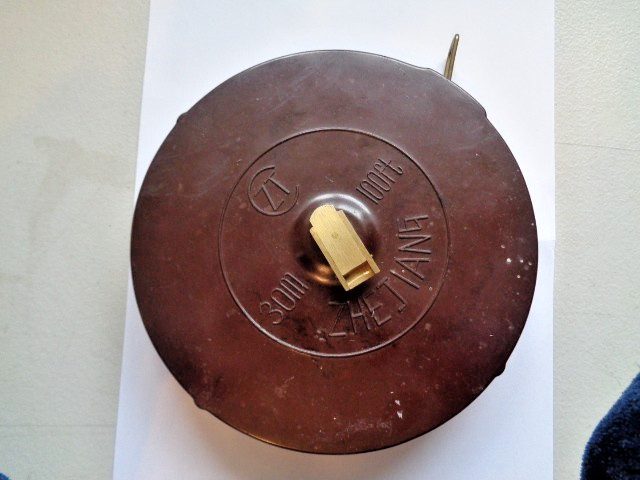 Vintage Zhejiang 30Metre x 100 feet Bakelite Surveyors Tape Measure