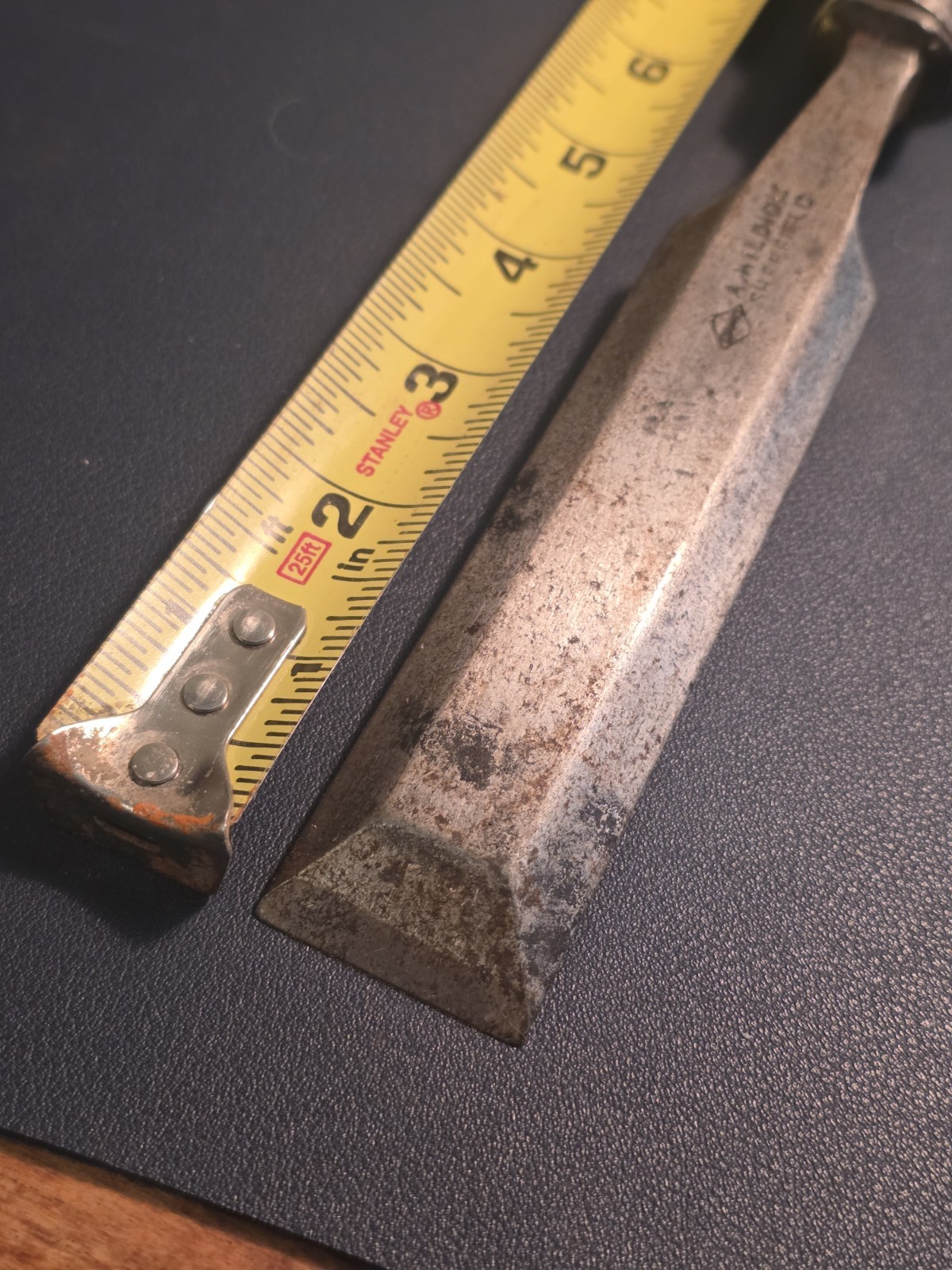 LONG 1-1/4″ Bevel Edge Mortice Timber Framing Chisel By Hildick Massive Tool