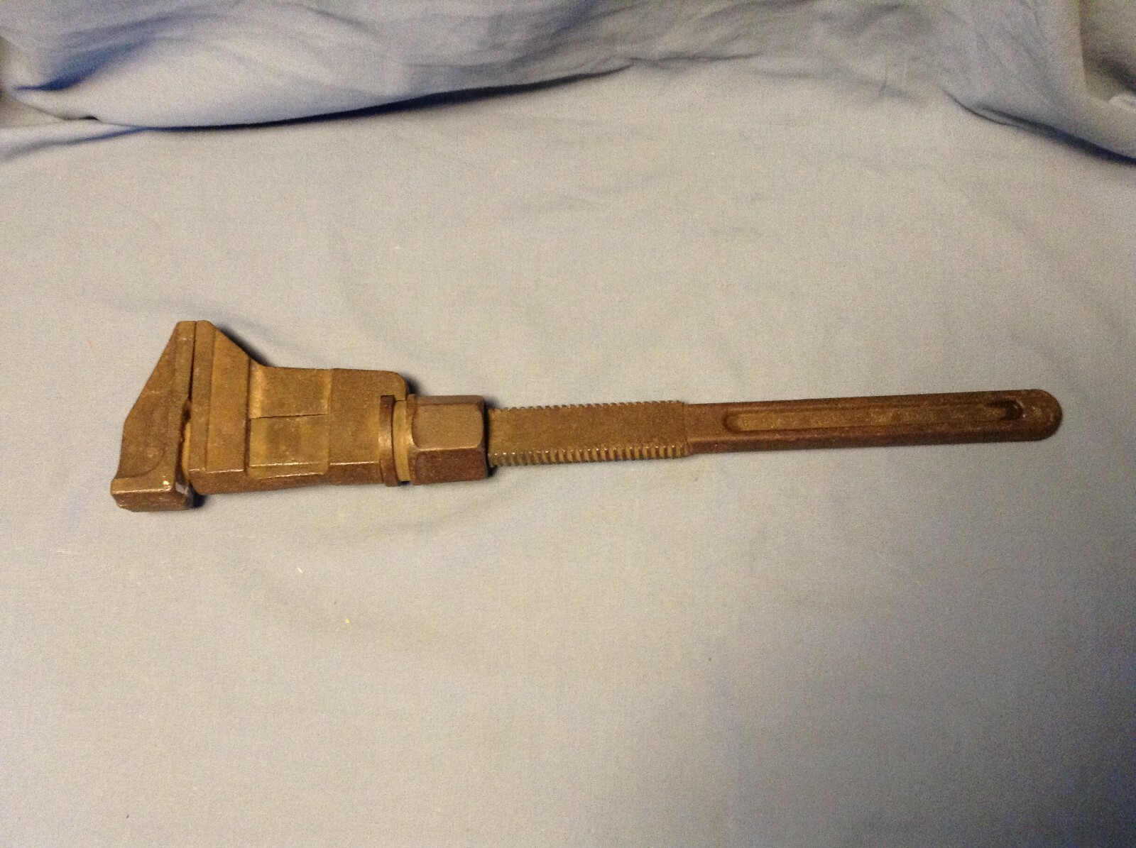 VINTAGE RARE C.M.ST.P.&P. RR RAILROAD Bemis & Call 18″ Monkey Pipe Wrench No. 90
