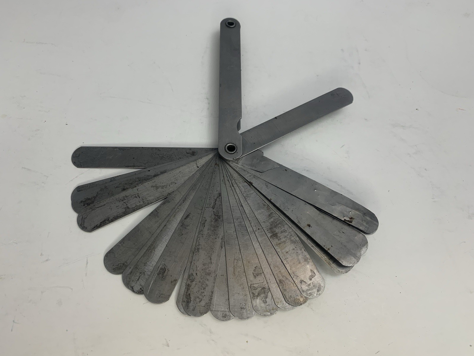 Vintage Goodell-Pratt No. 925 Feeler Folding Gauge Thickness Set