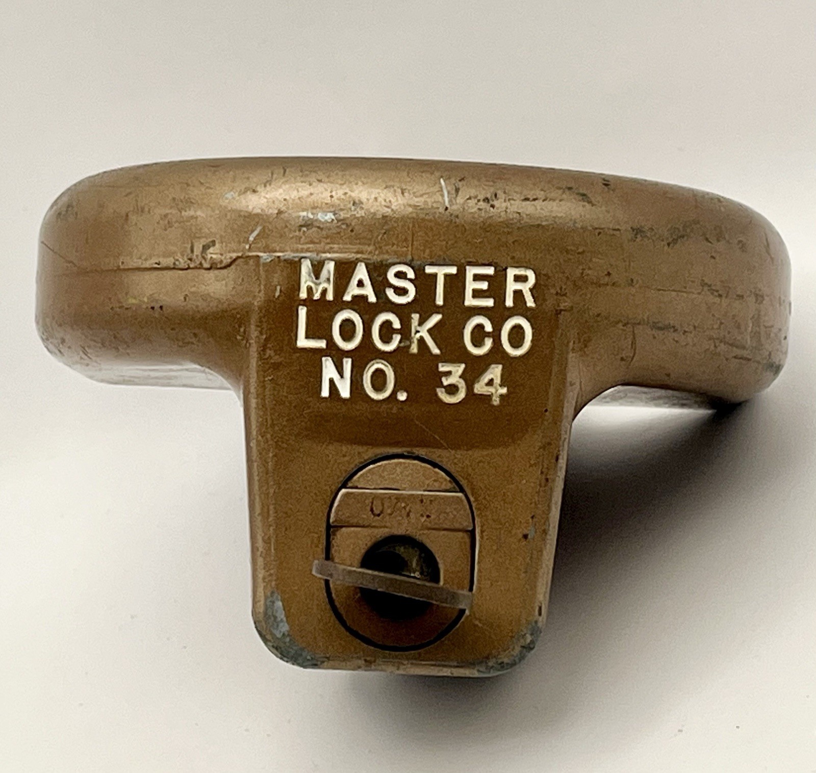 Vintage Master Lock Co No. 34 Trailer Hitch Coupler Lock w/ 2 Keys No Allen Tool