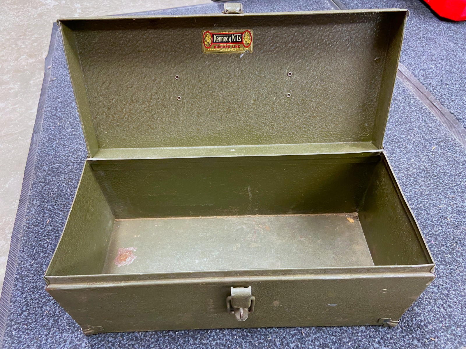 Kennedy kits Bighorn Military Green tool box STEEL HANDLE repairman’s chest USA