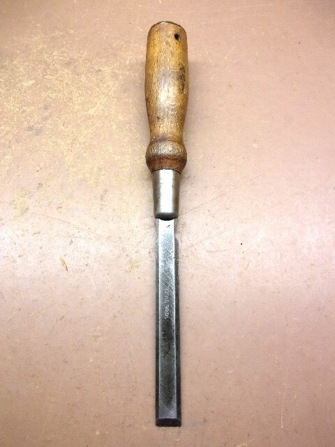Vintage 1/2″ Bevel Edge Wood Chisel 9 3/8″ Long w/TOOL STEEL Sharp Edge LQQK!