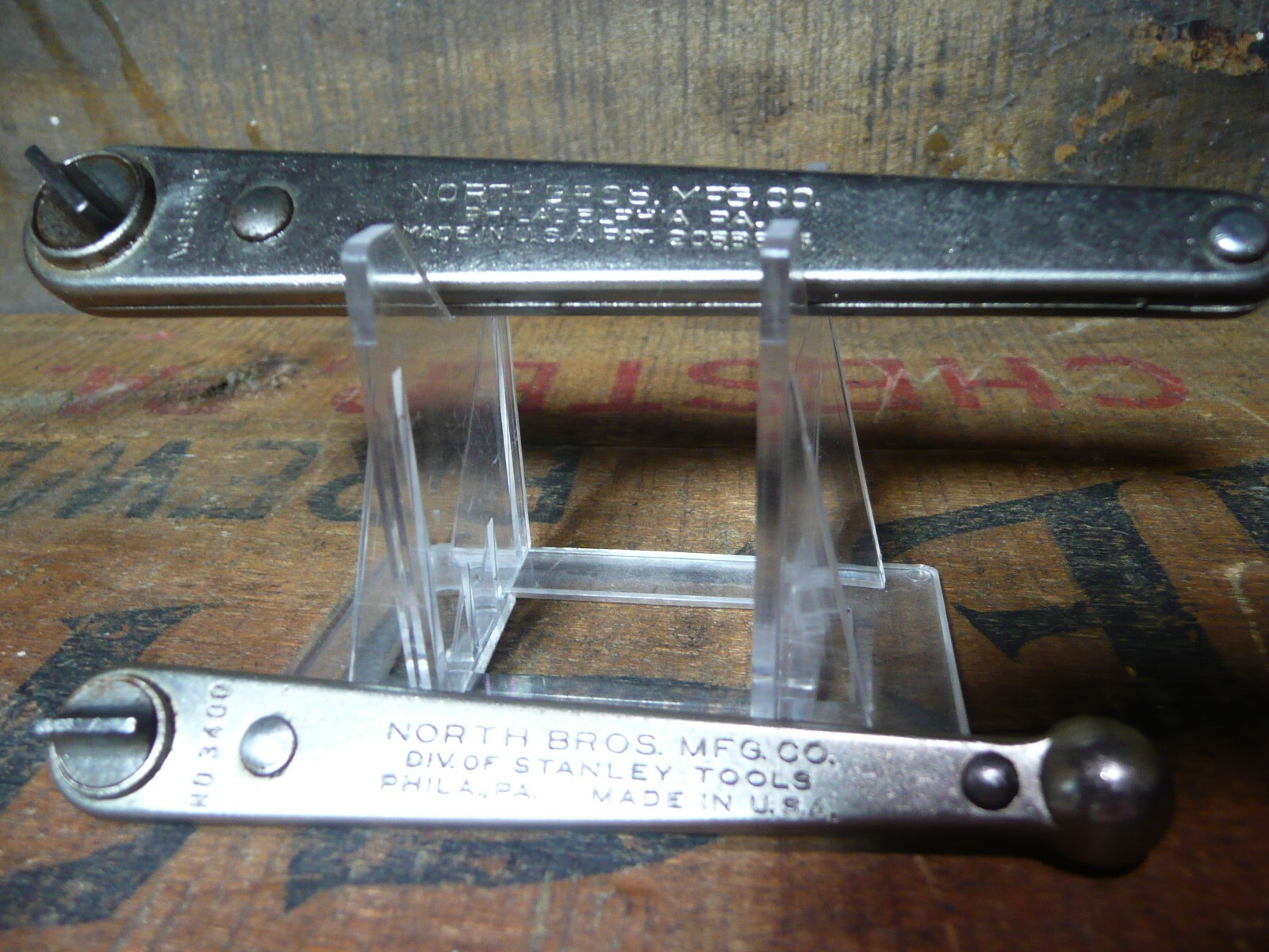 2 Vintage North Brothers MFG. Co. No.3800 and No.3400 right angle screwdrivers
