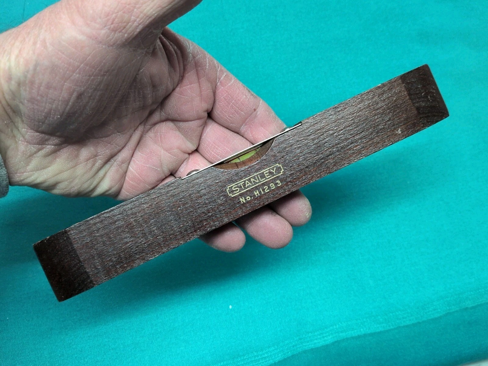 Vintage STANLEY TOOLS 9″ Torpedo Level No. H1293 Stained Beech ca. 1960’s-70’s