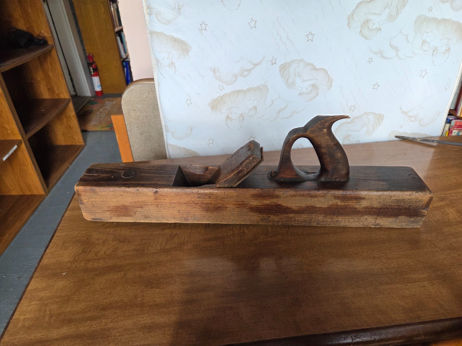 Vintage Auburn Tool Co. Thistle Brand 22-inch Hand Plane