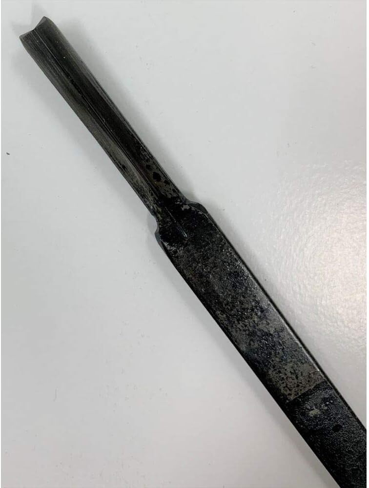 Tokichiro shared handle chisel triangular 0.6 cm for carving deeper prints