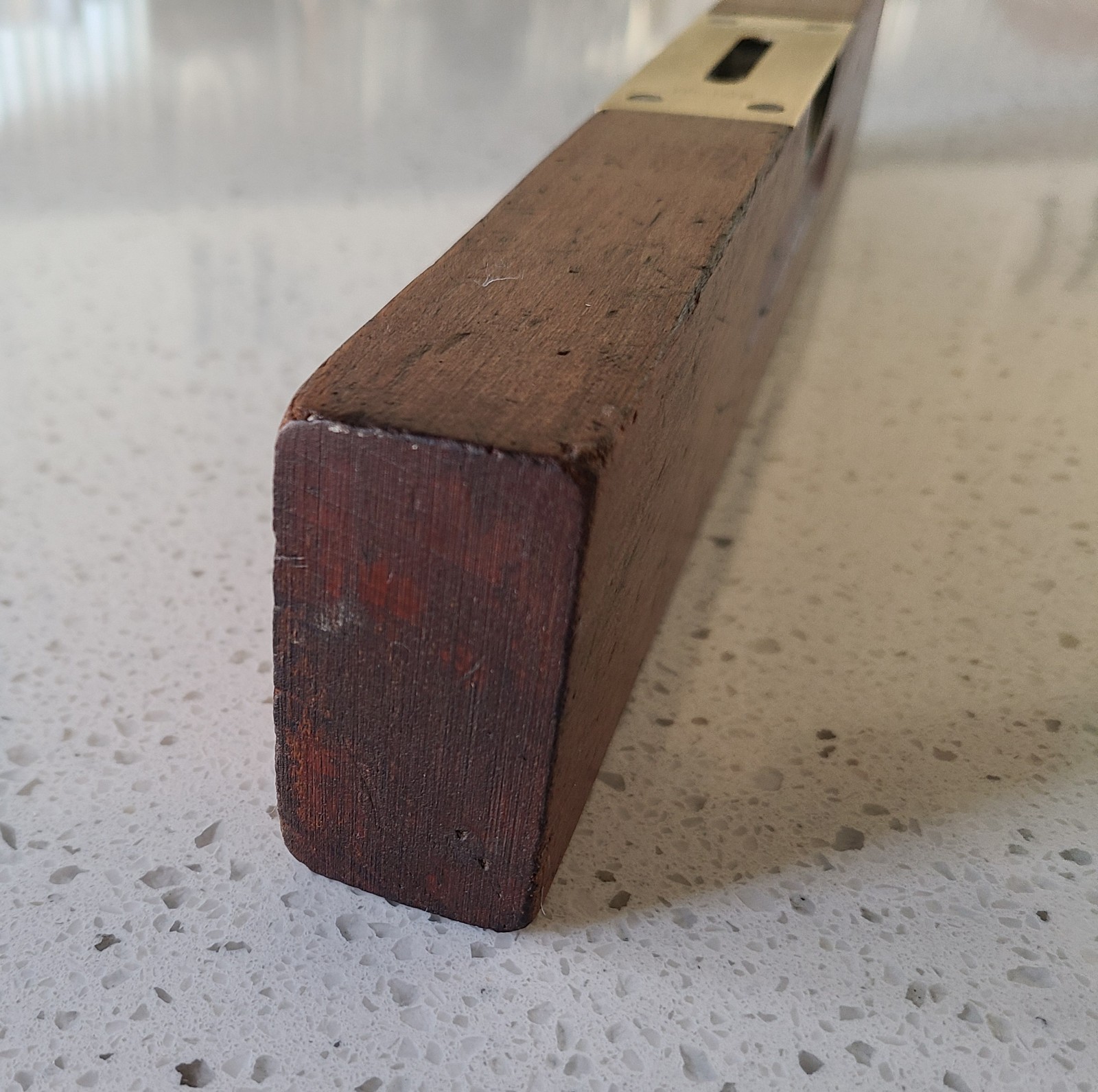 Vintage 14″ Stanley No 102 Carpenter’s Level “V” Logo (1910-1918)