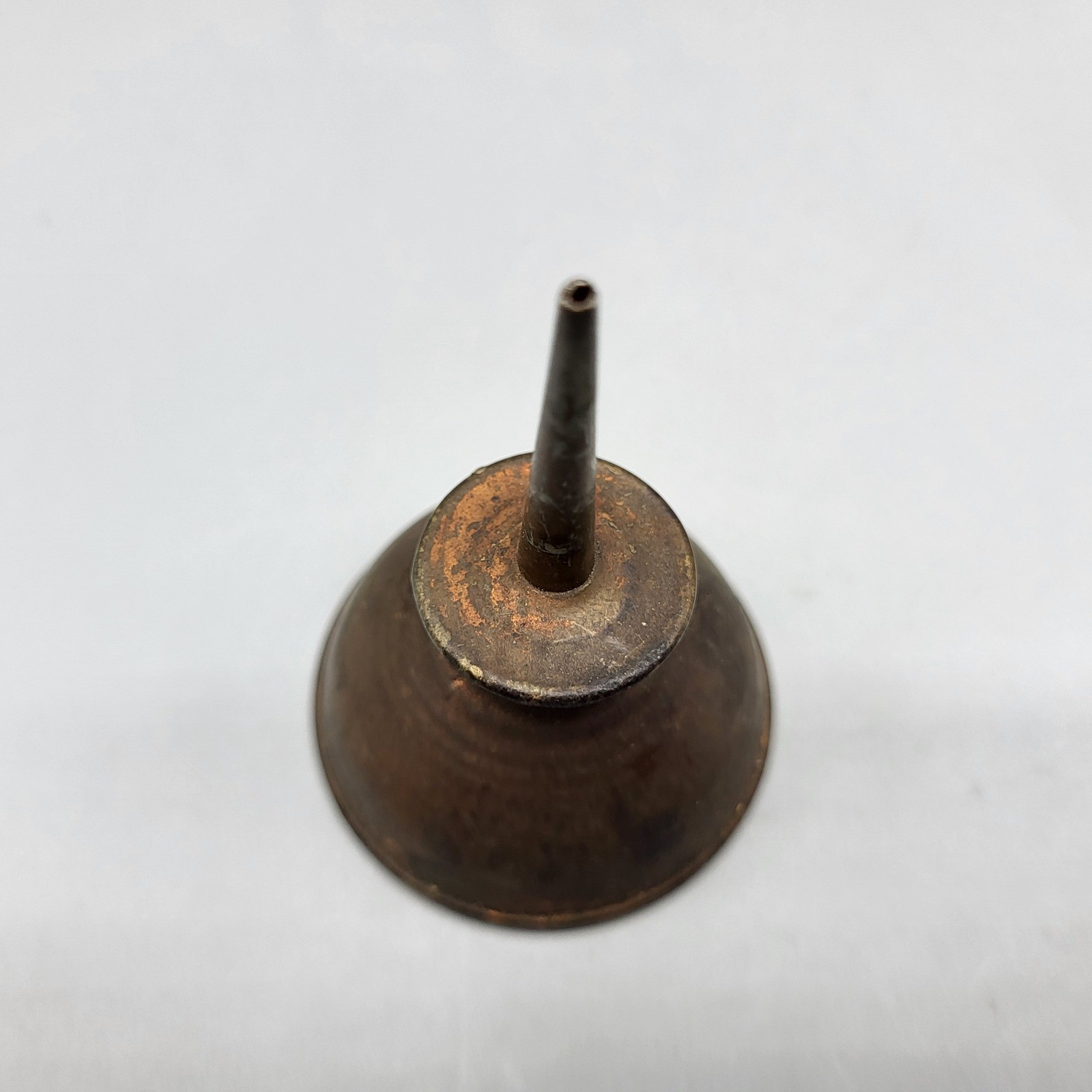 Vintage Antique Thumb Pump Oil Can Small Industrial Precision Oiler Brown 3″