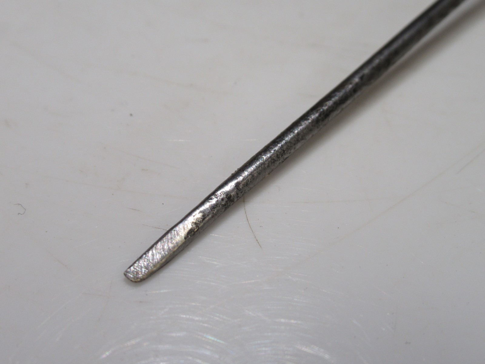Stunning Vintage Watchmakers Jewellers 7″ x 1/16″ Slotted Screwdriver Awl