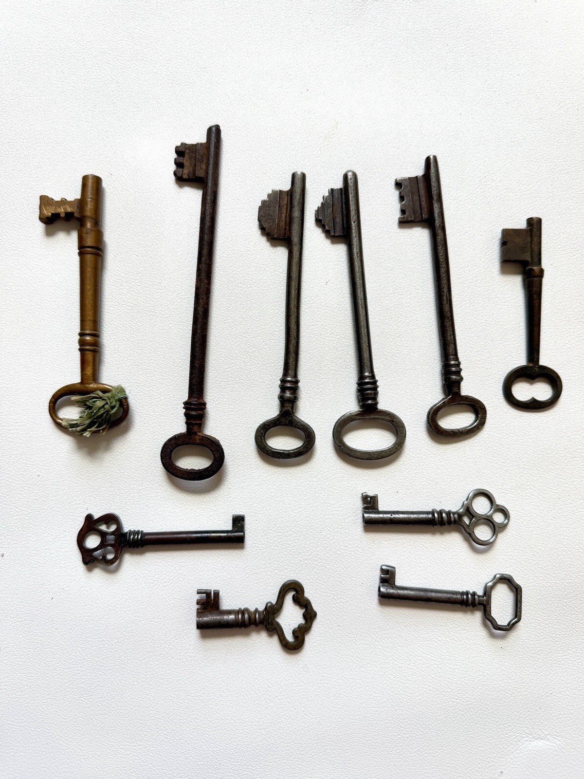 10 Vintage Metal Keys Mixed Lot Antique Style Skeleton Keys Decor