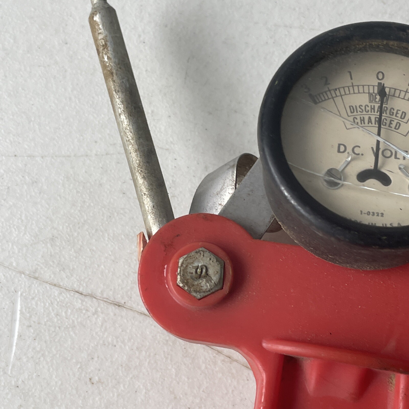 VINTAGE WINDSOR ELECTRONICS VOLTMETER GAUGE PRONG BATTERY TESTER (t12)