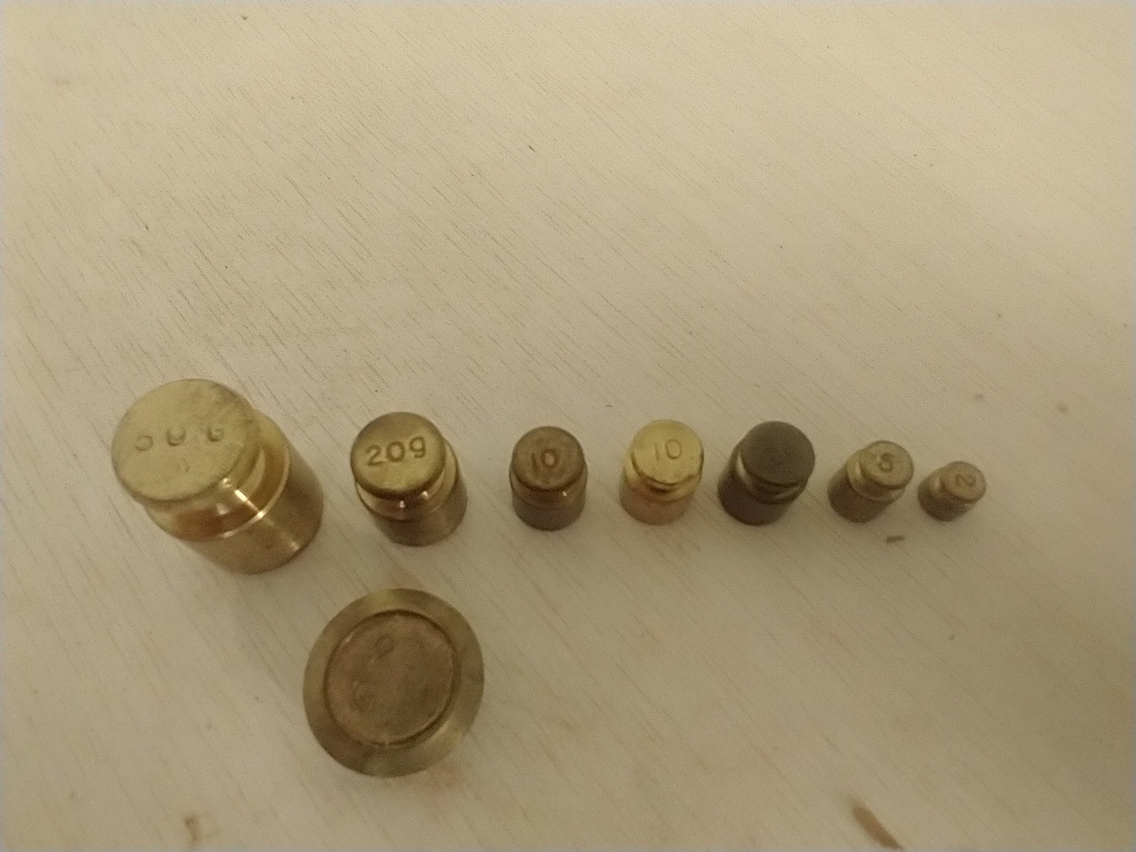 8 PIECE Brass Weight Set: (1)50g(2) 20g, (3) 10g,(1)5g,(1)2g weights