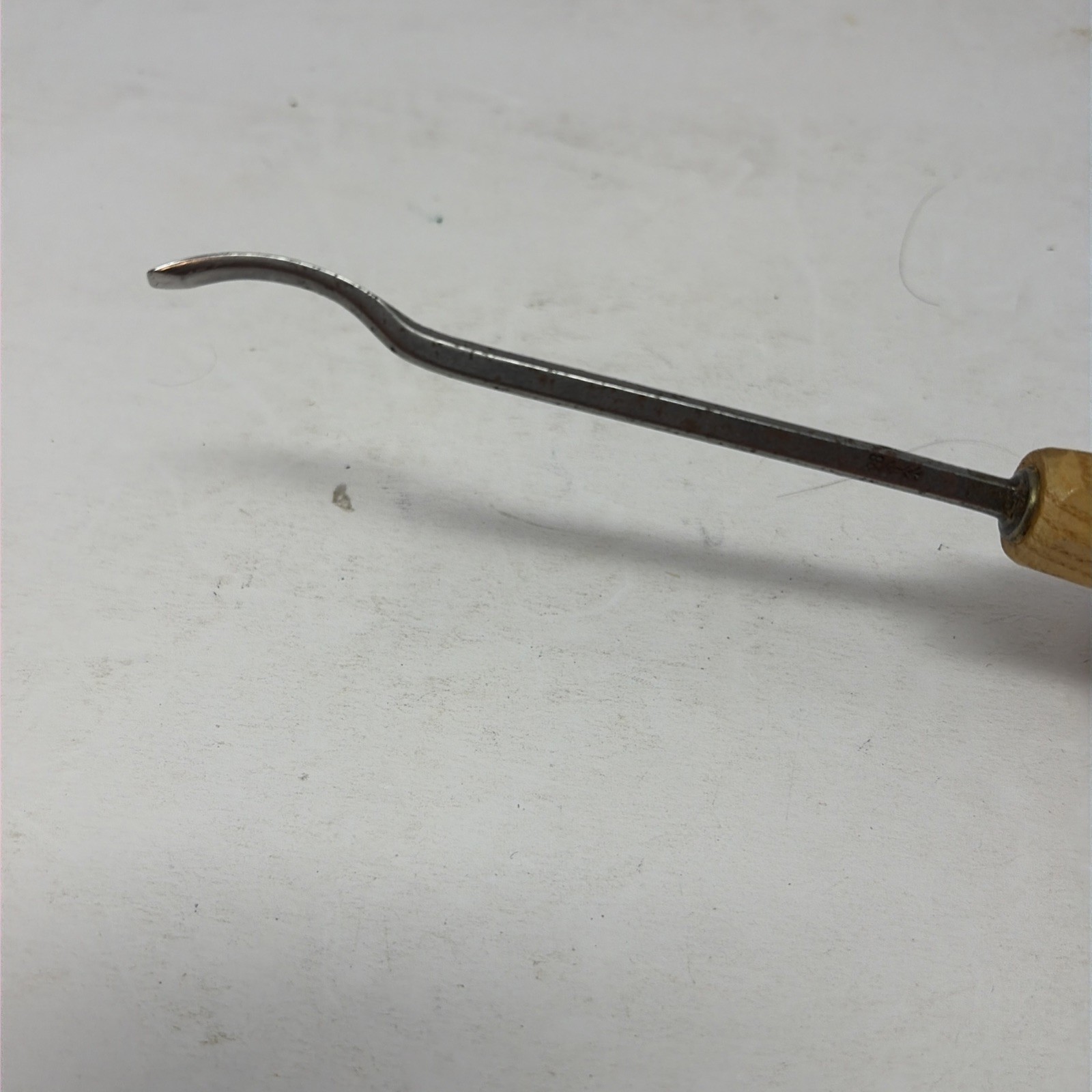 Pfeil Swiss Made Woodworking Gouge Tool – 28/6 – Carpentry – New