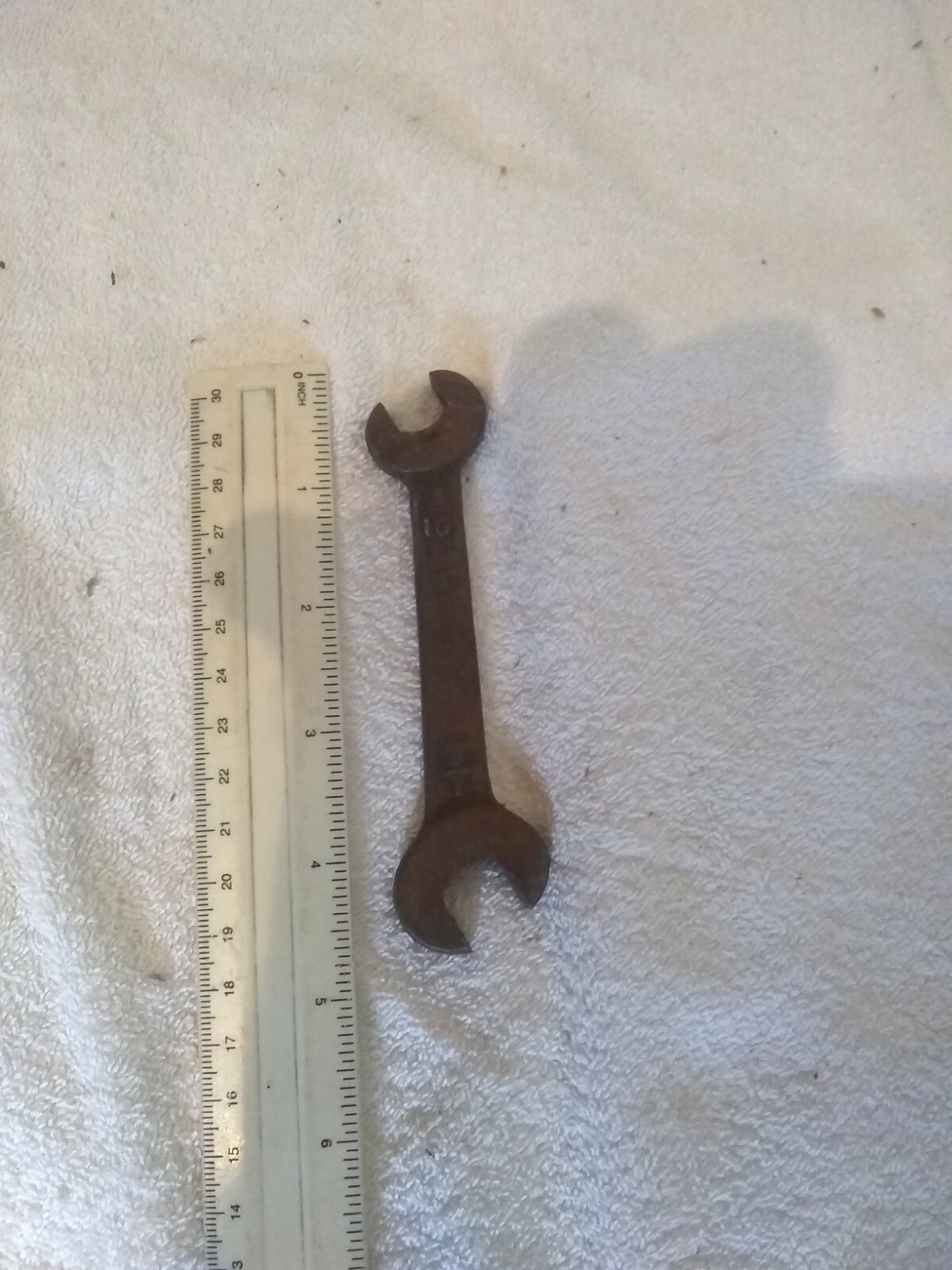 RT VINTAGE SPANNER ONLY MARKINH5 H AND 3/16. 1/4 FIVE INCHES LONG